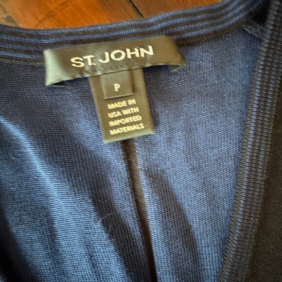 St. John Knits Tunic Top Womens P / Small Sleeveless Tank Blue V‎ Neck $695 - Picture 3 of 6